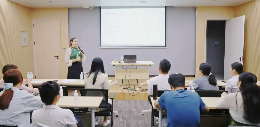 迎接封關(guān)新時代，提升英語硬實(shí)力——三亞環(huán)農(nóng)