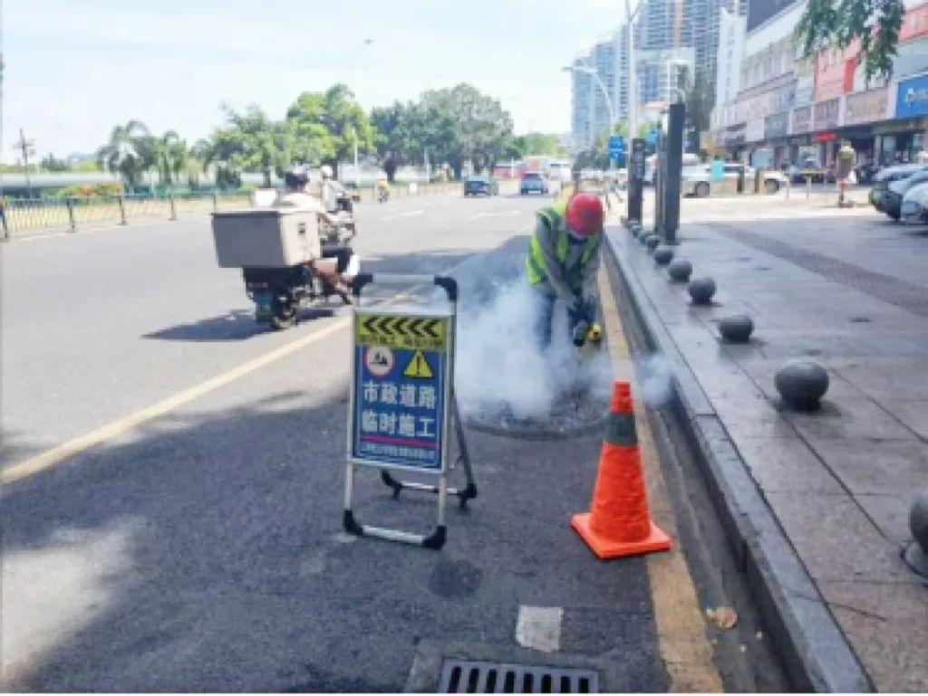 消殺管網(wǎng)除隱患 織密蚊媒防控網(wǎng)